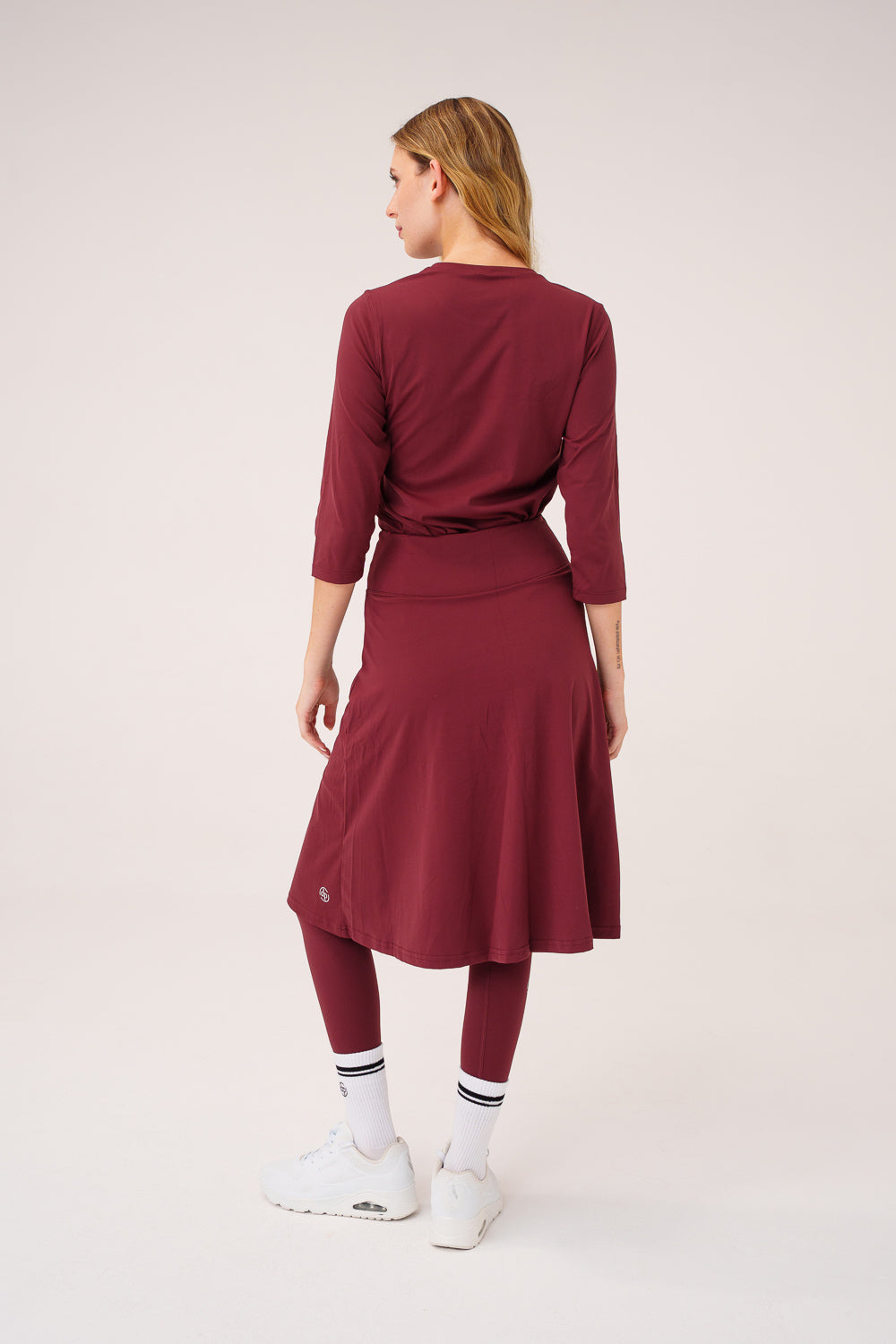 חולצת ספורט שליש MODEST SHIRT