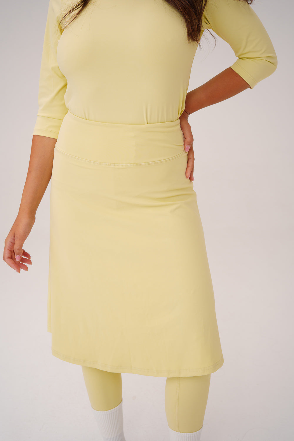 טייץ חצאית מתחת לברך MODEST SKIRTED LONG