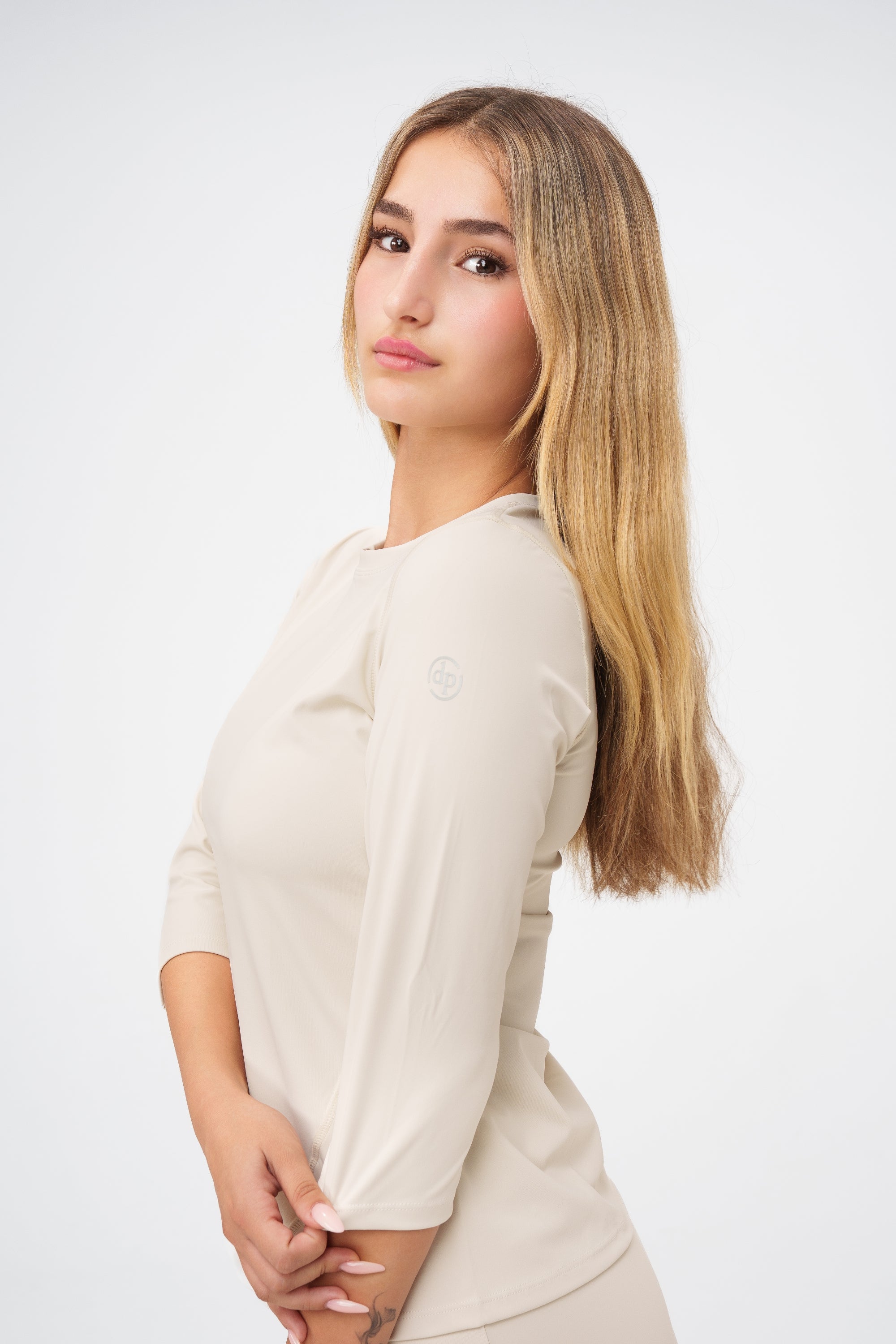 חולצת ספורט שליש MODEST SHIRT
