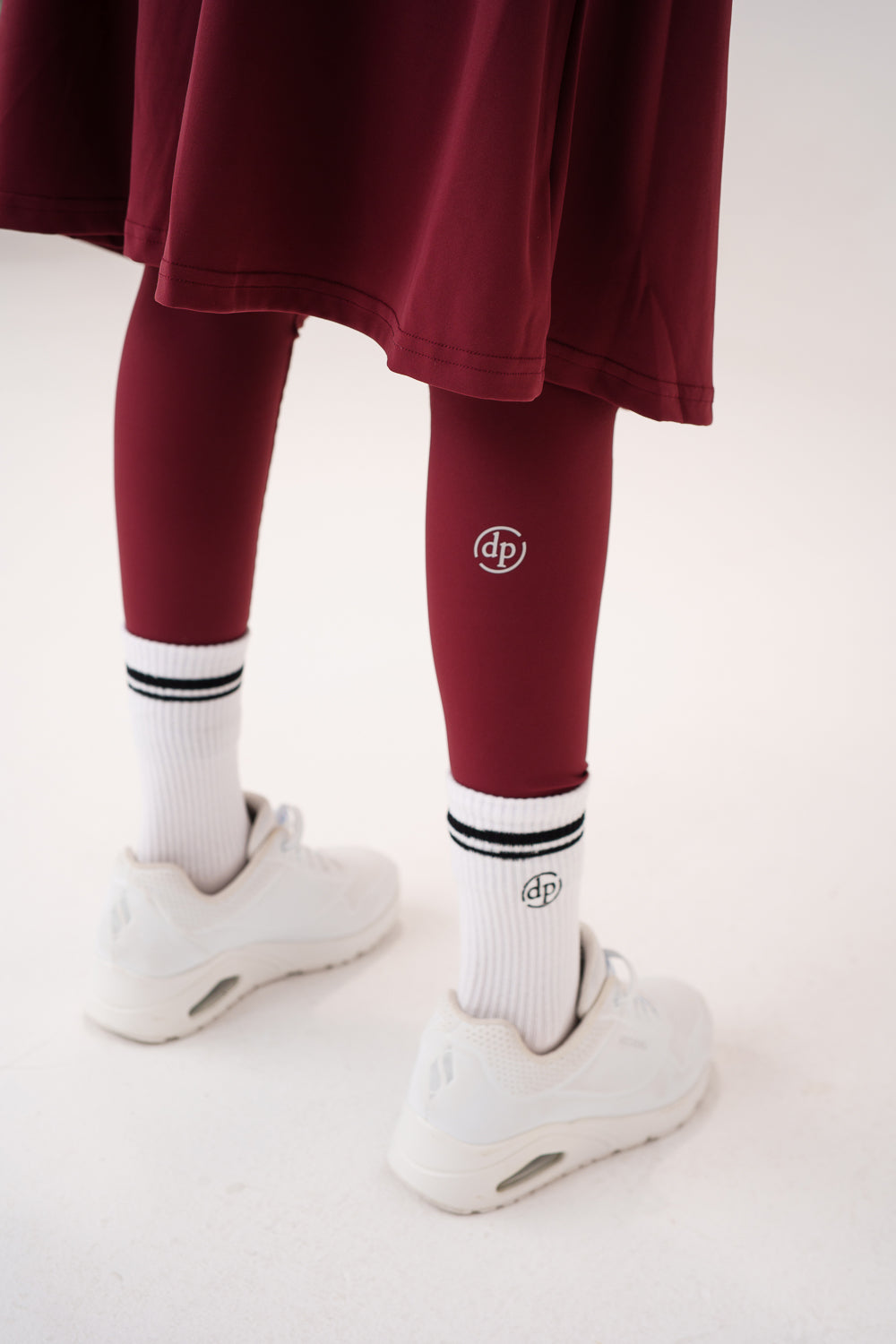 טייץ חצאית מעל הברך MODEST SKIRTED