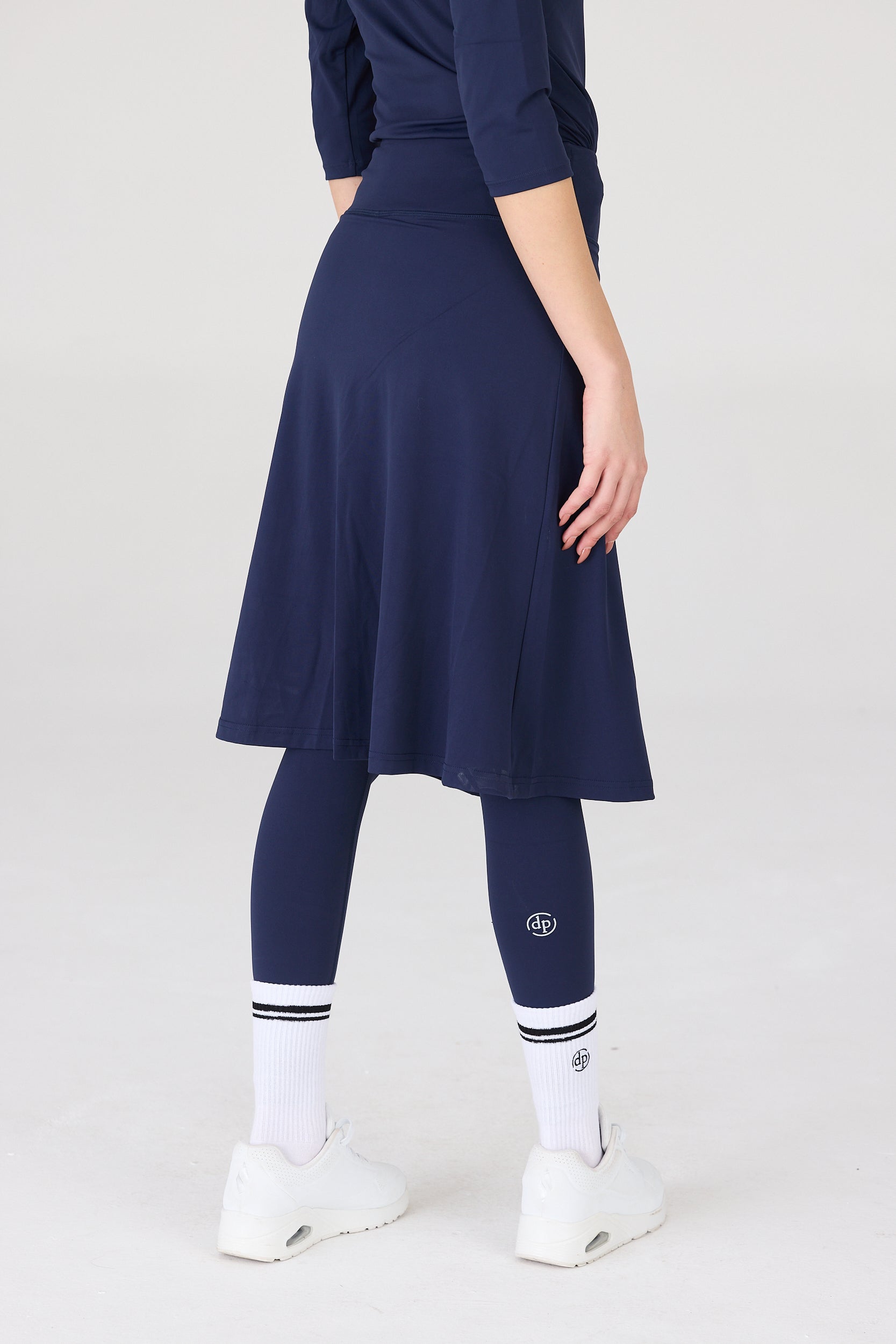 טייץ חצאית מתחת לברך MODEST SKIRTED LONG