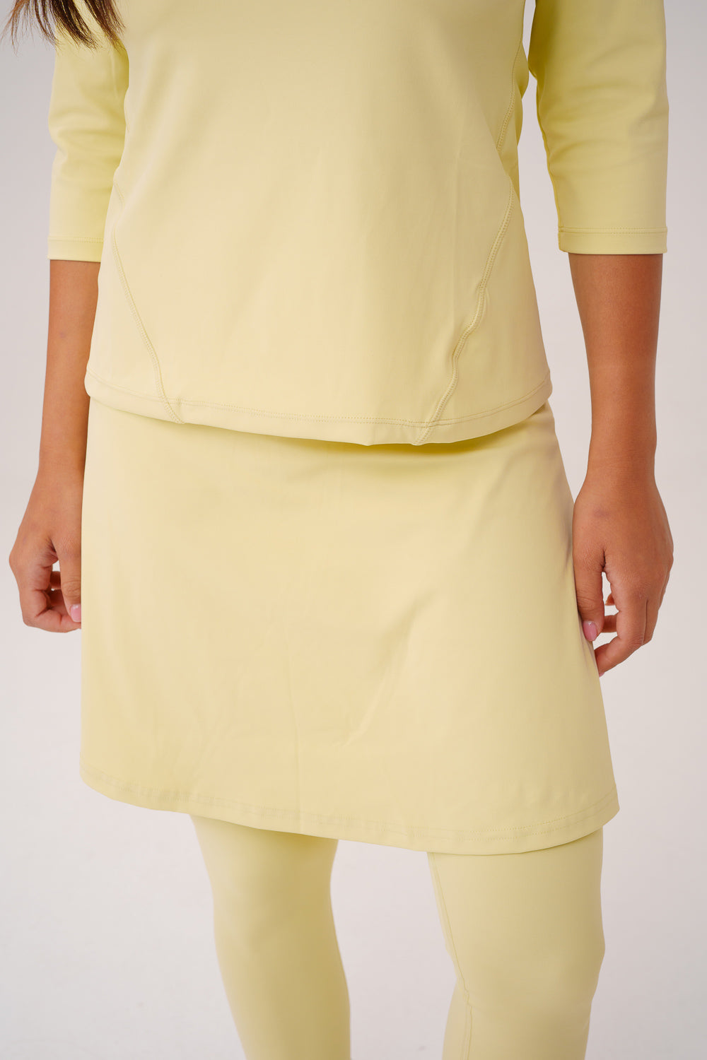 טייץ חצאית מעל הברך MODEST SKIRTED